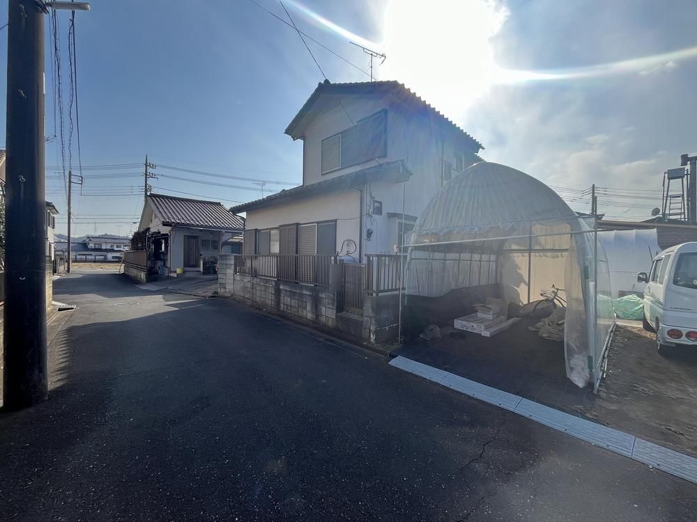 4DK Detached House for Sale in Akiruno, Tokyo - Thumbnail 2