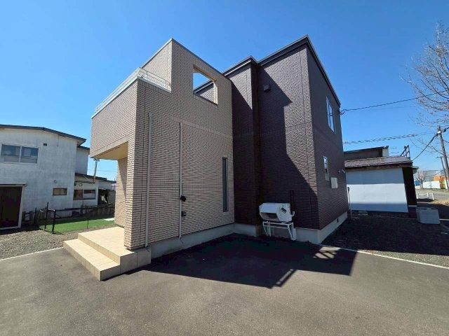 3LDK+S Detached House for Sale in Kushiro, Hokkaido - Thumbnail 2