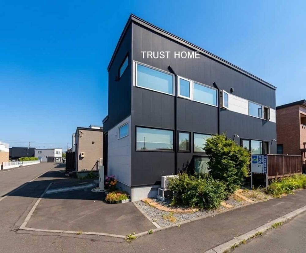 4LDK House on Corner Lot in Sapporo Higashi-ku, 33 million yen - Thumbnail 2