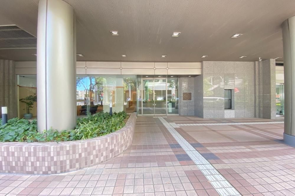 Renovated 3LDK Apartment Near Musashi-Urawa Station, Saitama - Thumbnail 2