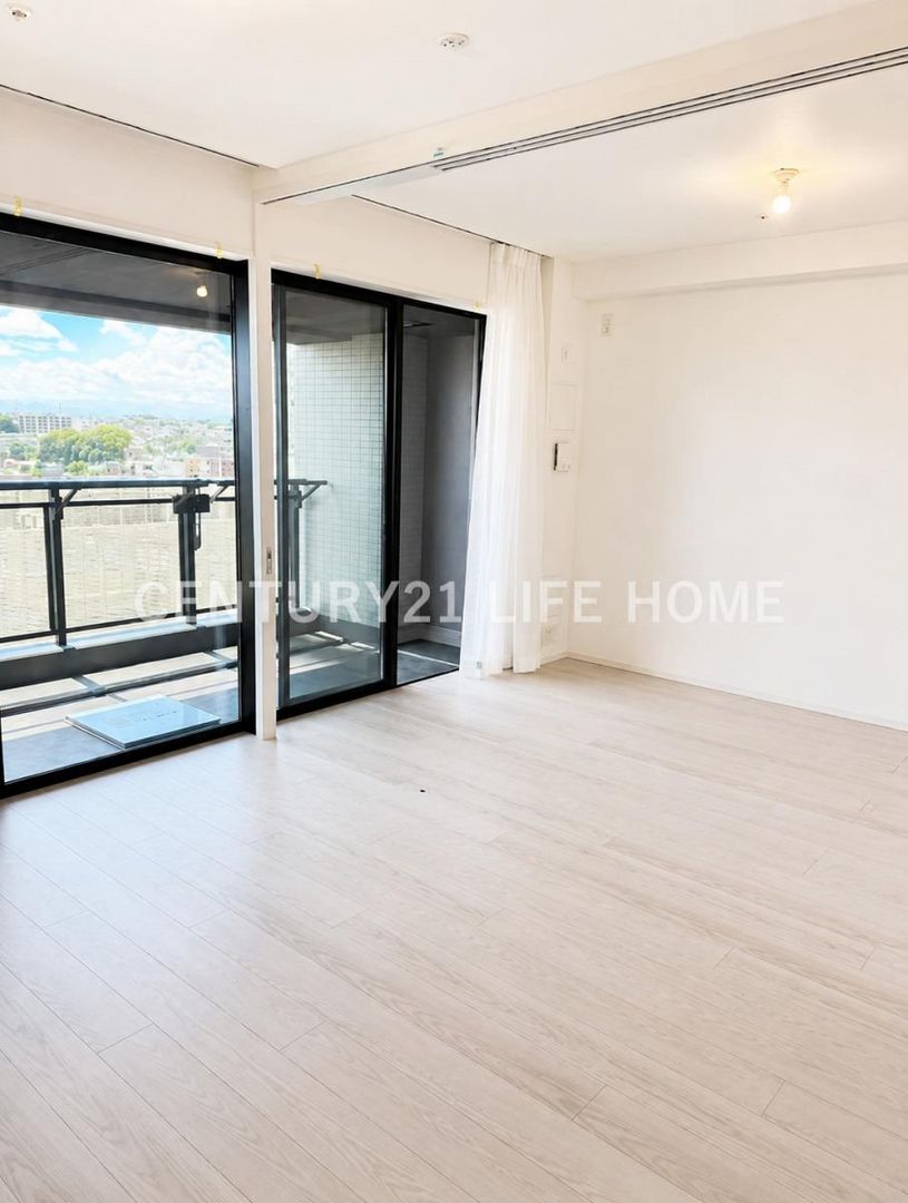 New 2LDK Apartment for Sale Near Yokohama Station - Thumbnail 2