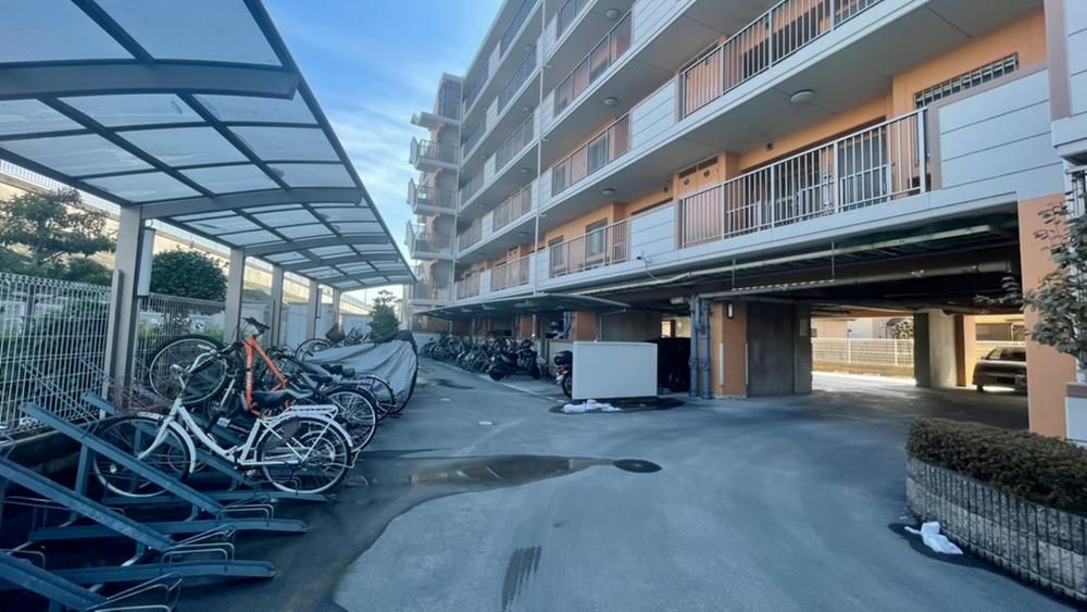 3LDK Apartment for Sale in Koga, Ibaraki - 13.49 Million Yen - Thumbnail 2
