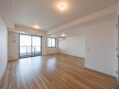 2LDK Apartment in Nishi-Shinjuku, Tokyo - 87.49 sqm - Thumbnail 3