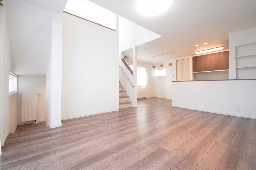 Custom-Built 3LDK+S House in Ebetsu, Hokkaido - 113m² - Thumbnail 4