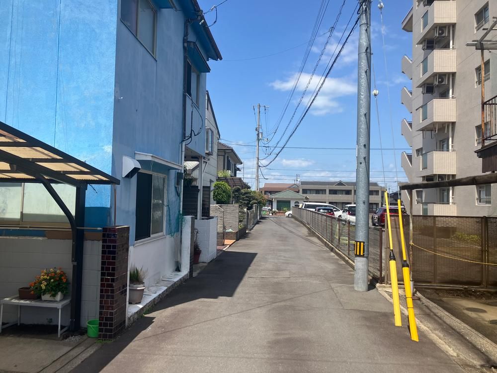 3DK House for Sale in Takamatsu, Kagawa - 3 Million Yen - Thumbnail 2