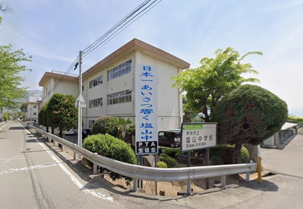 191.24 sqm Land for Sale in Kōshū City, Yamanashi - 3.58M Yen - Thumbnail 3