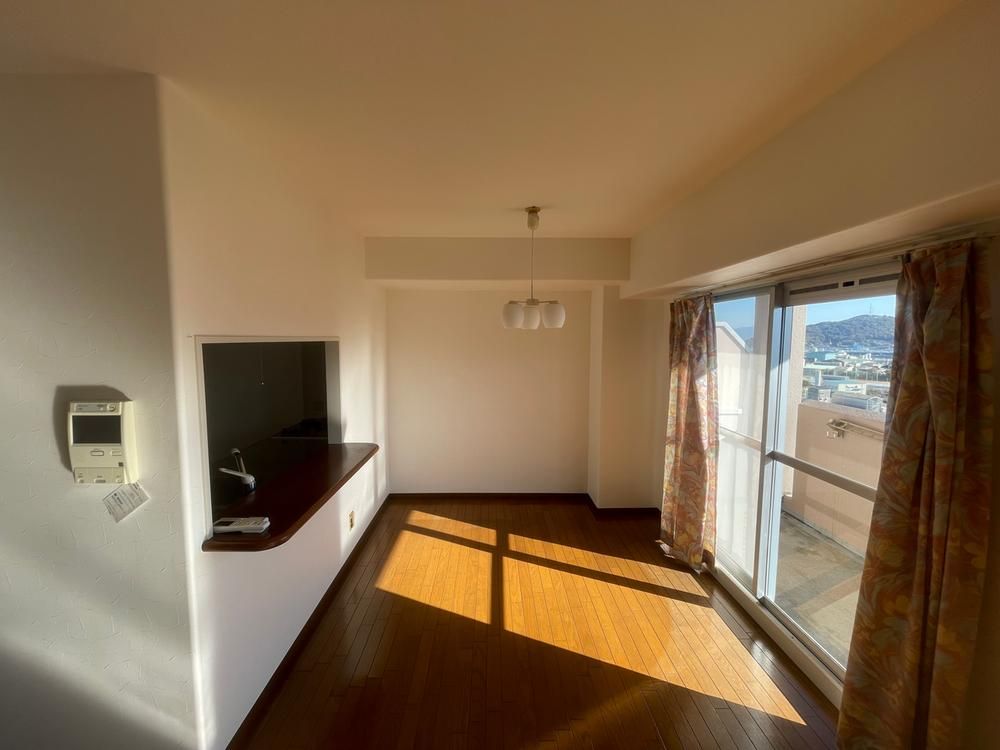3LDK Apartment for Sale in Kochi City, Kochi Prefecture - Thumbnail 2
