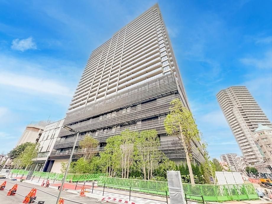 3LDK Apartment for Sale in Urawa, Saitama - 85.5m2 - Thumbnail 2
