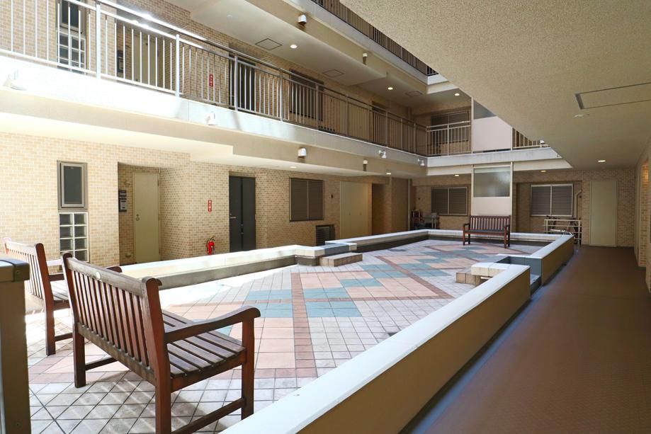 3LDK Apartment for Sale in Naka-ku, Yokohama - Thumbnail 3
