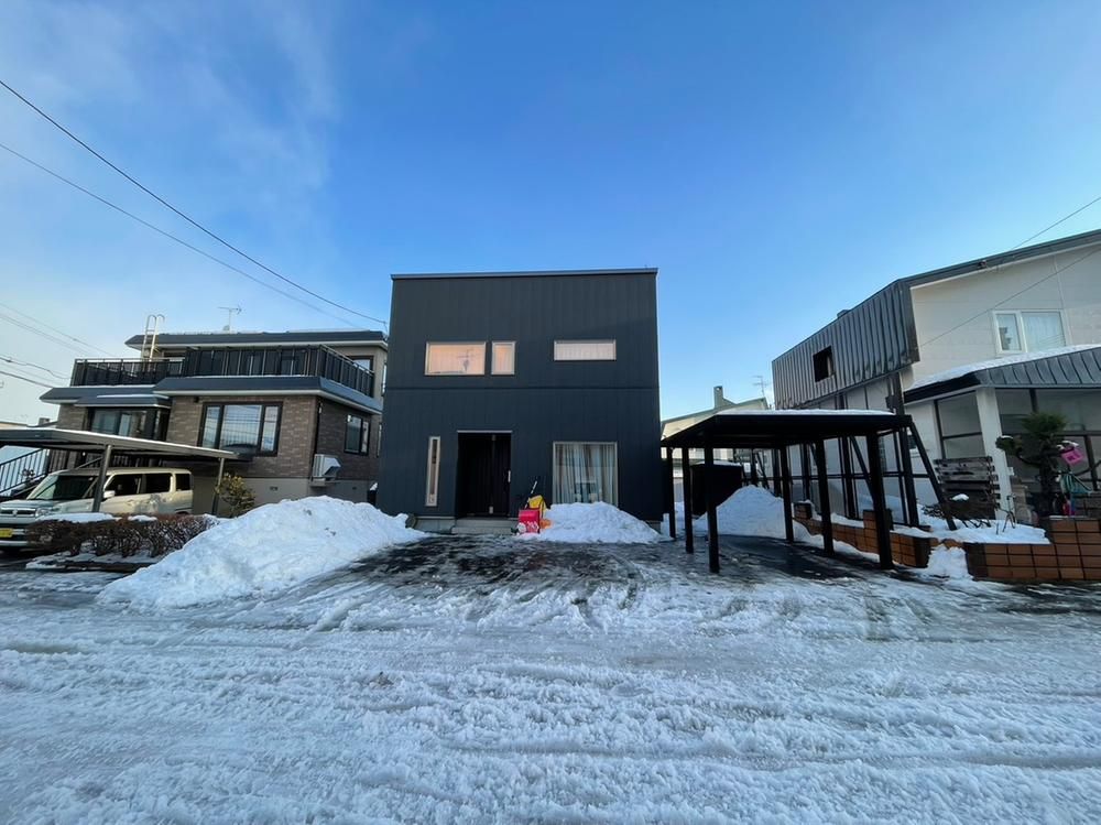 Modern 3LDK House for Sale in Kiyota-ku, Sapporo - Thumbnail 2