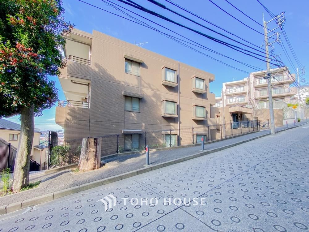 Renovated 3LDK Apartment in Kohoku Ward, Yokohama - Thumbnail 2
