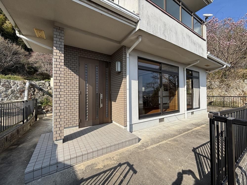 1LDK Detached House for Sale in Asaminami-ku, Hiroshima - Thumbnail 3