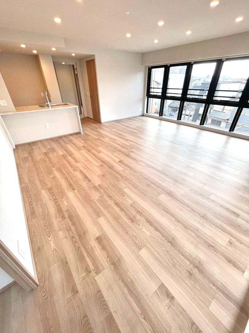 2LDK Apartment for Sale in Kamigyo, Kyoto Near Imperial Palace - Thumbnail 3
