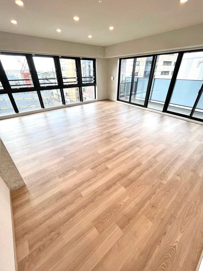 2LDK Apartment for Sale in Kamigyo, Kyoto Near Imperial Palace - Thumbnail 2