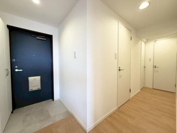Renovated 2LDK Apartment in Sendai Miyagino 65.75m² - Image 1