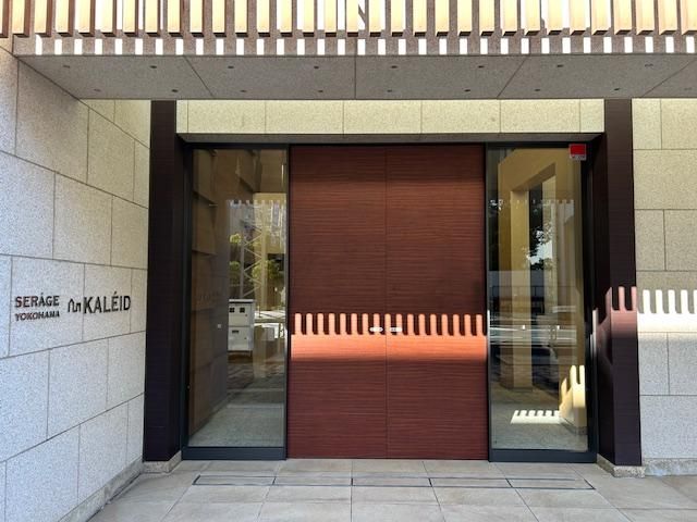 1LDK Apartment for Sale Near Yokohama Station, Kanagawa Ward - Thumbnail 2