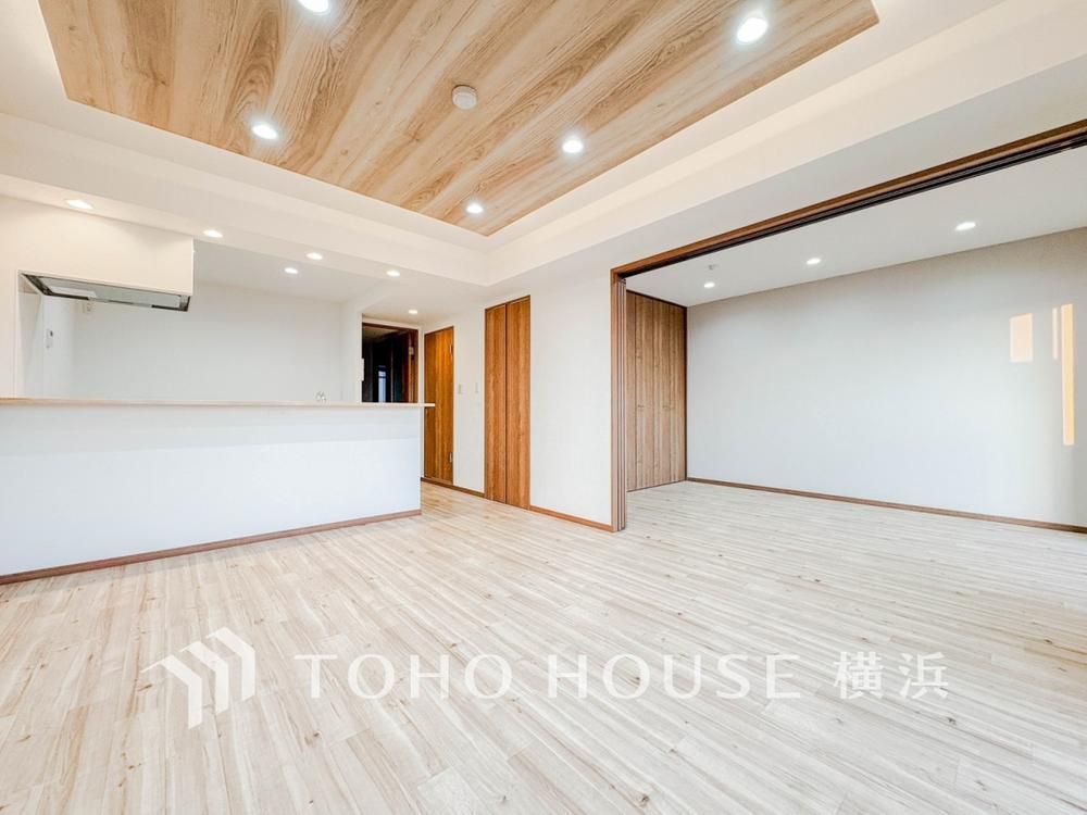3LDK Apartment for Sale in Yokohama Midori Ward Near Kamoi Station - Thumbnail 2