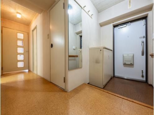 Yokohama Tsurugamine View Heights 3LDK Apartment for Sale - Thumbnail 3