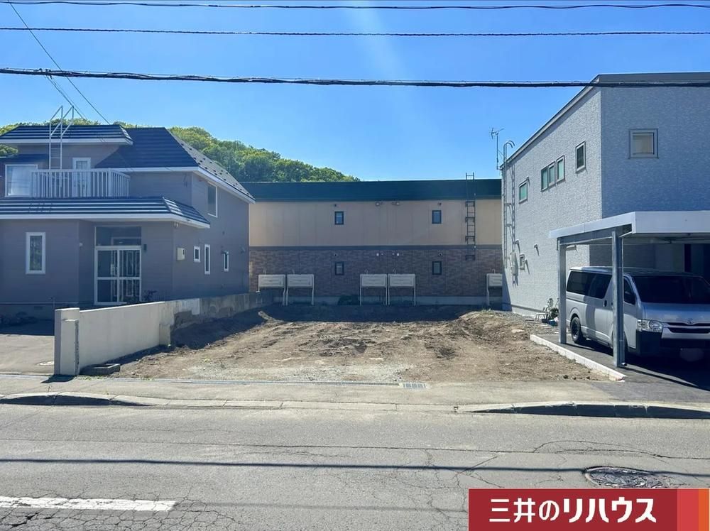 Land for Sale in Minami-ku, Sapporo - 197 sqm - Thumbnail 2