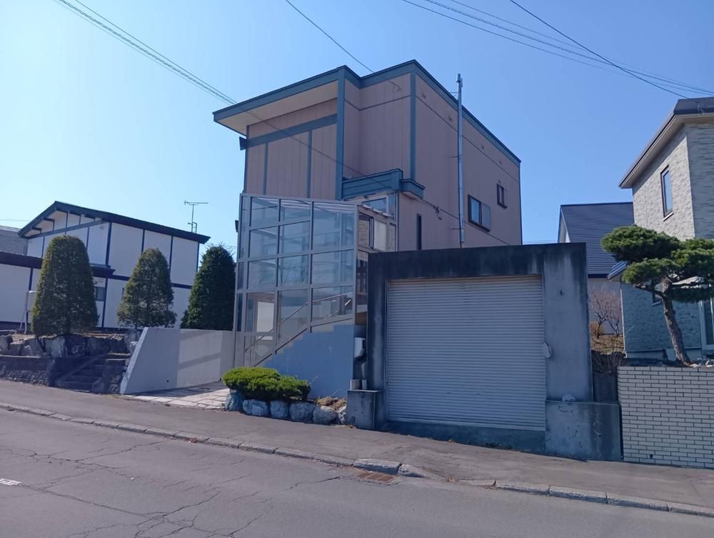 4LDK House for Sale in Kitahiroshima, Hokkaido - 154.83m² - Thumbnail 2