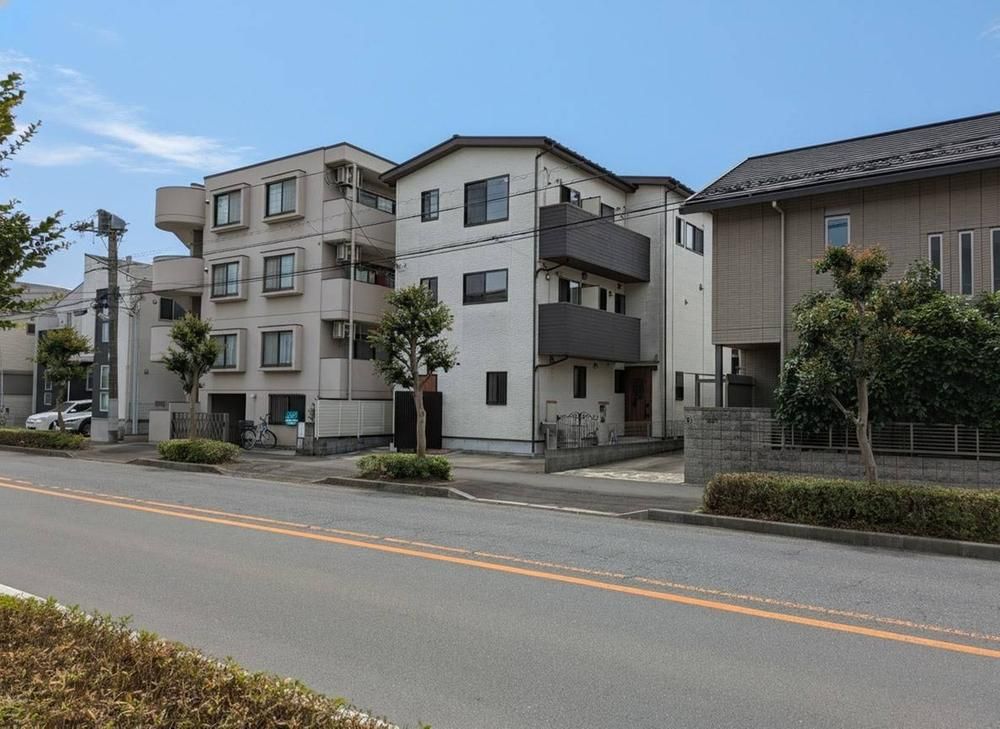 4LDK House for Sale in Tokorozawa, Saitama - 208m2 - Thumbnail 2