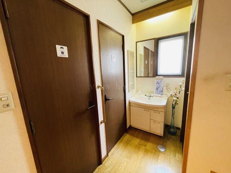 Spacious 10LDK House Near Oyama Station, Tochigi - 359.72 sqm - Thumbnail 3