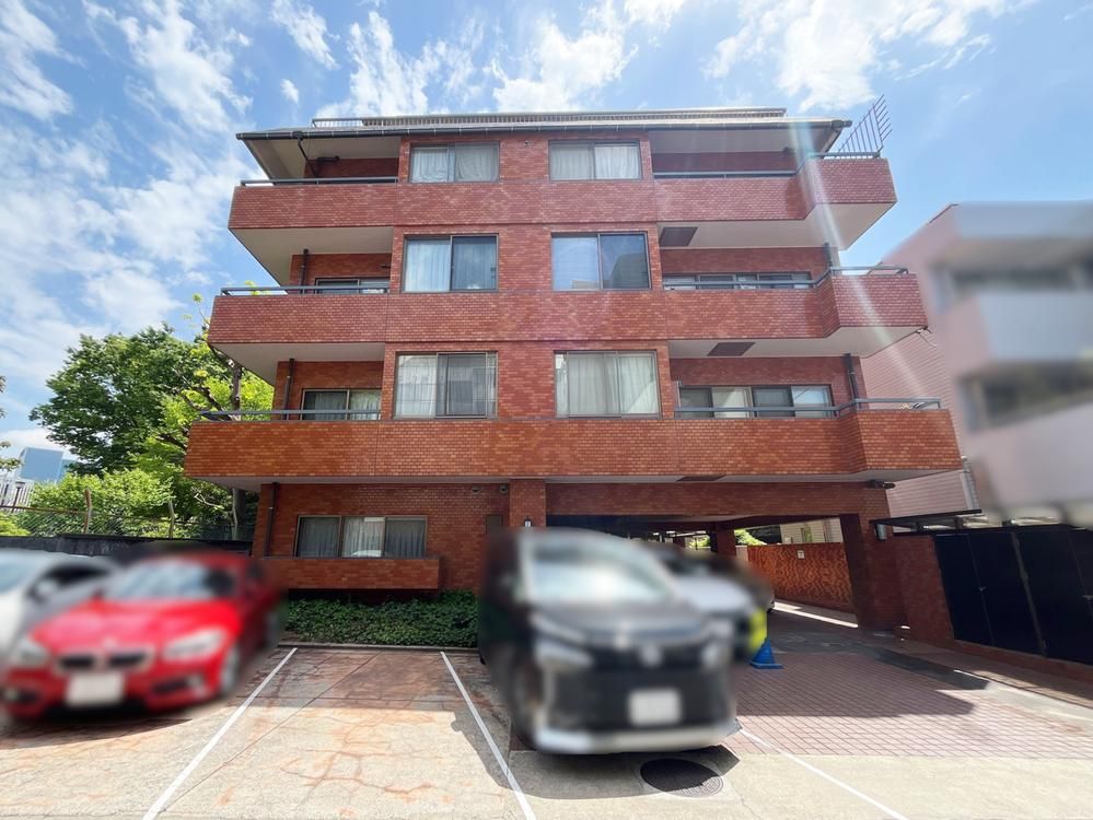 Terrace Mita 2LDK Apartment with Private Garden in Minato - Thumbnail 2