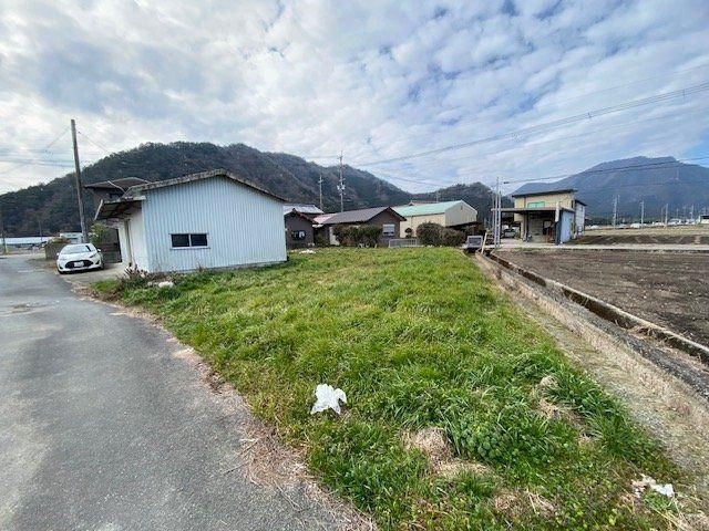330 sqm Land for Sale in Taka Town, Hyogo - Peaceful Countryside Plot - Thumbnail 4