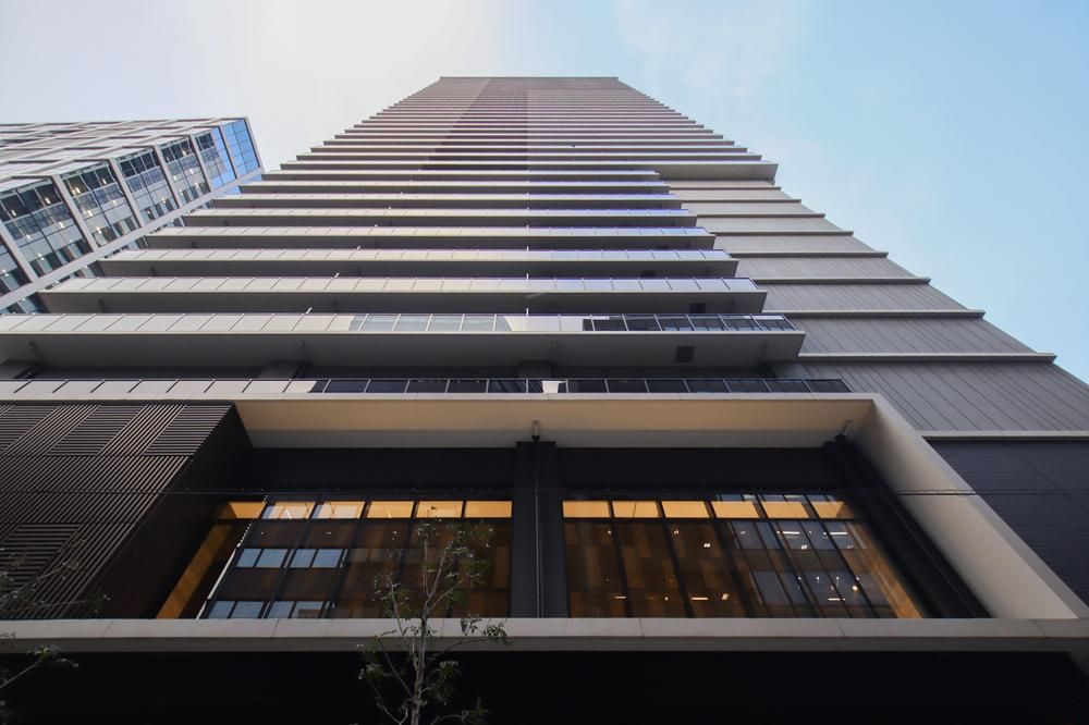 2LDK Apartment in Brands Tower Midosuji Hommachi, Osaka - Thumbnail 2