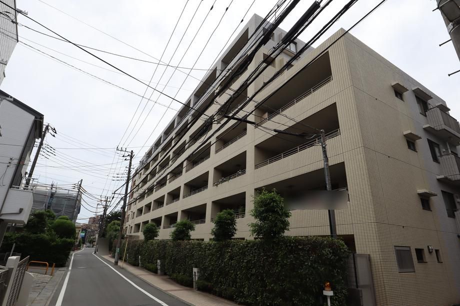 3LDK Apartment for Sale in Takatsu-ku, Kawasaki - Thumbnail 2
