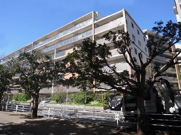 3LDK Apartment for Sale in Funabashi, Chiba – 70.78m² - Thumbnail 4