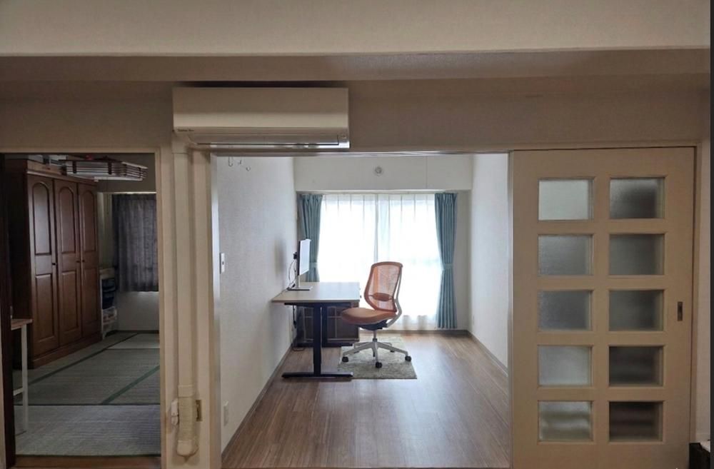 3LDK Apartment for Sale Near Yokohama Station, Kanagawa - Thumbnail 2