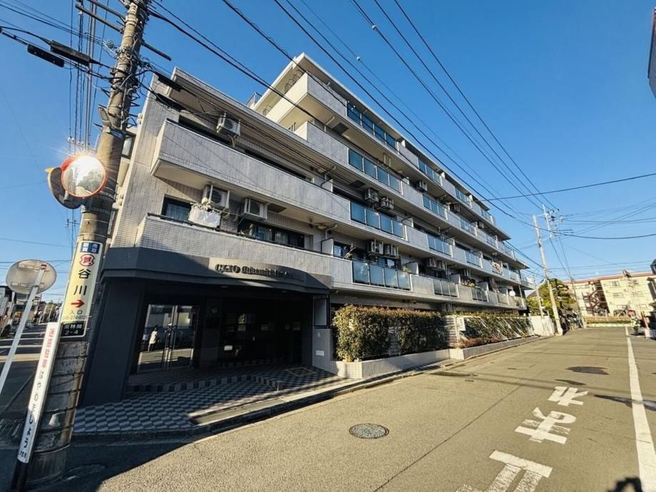 Renovated 2LDK Apartment Near Minami-Rinkan Station - Thumbnail 2
