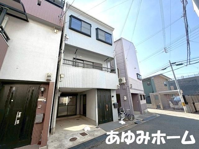 Renovated 4LDK House in Higashiosaka Near Tokuan Station - Thumbnail 2