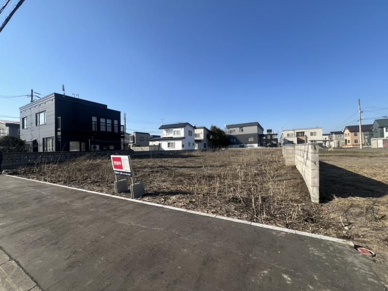 Land for Sale in Kita Ward, Sapporo - 679m2 Plot - Thumbnail 2