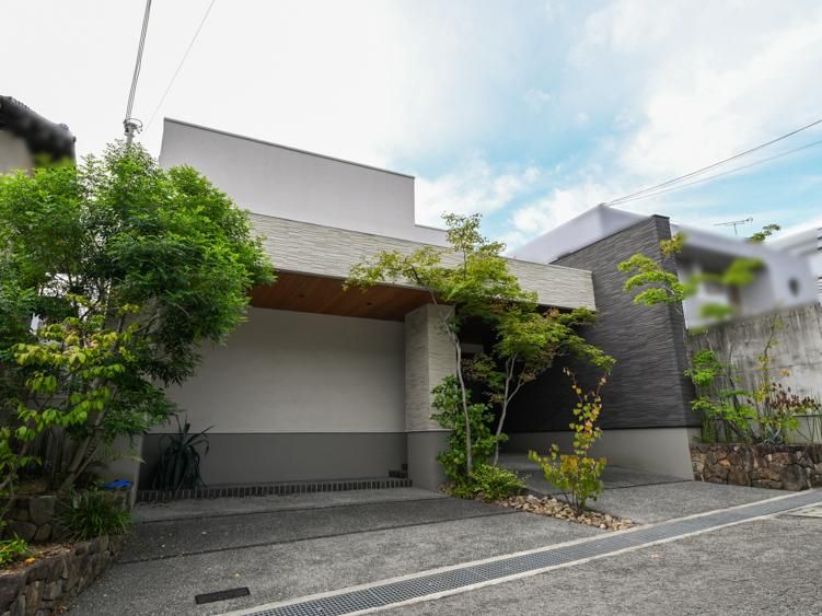 Spacious 2LDK+S House in Himeji with Himeji Castle View - Thumbnail 3