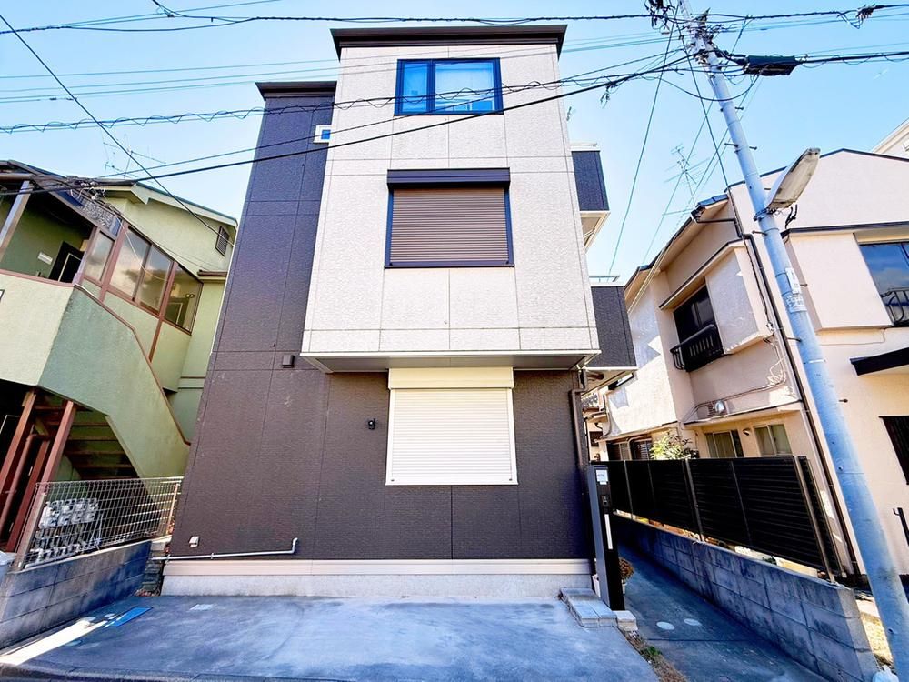 5LDK Light Steel Frame House for Sale in Katsushika, Tokyo - Thumbnail 4