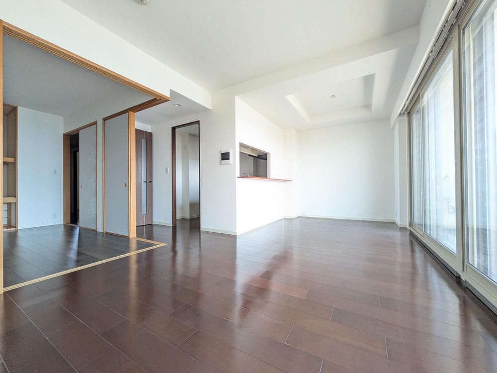 3LDK Apartment for Sale in Narashino, Chiba - 80.73m2 - Thumbnail 4
