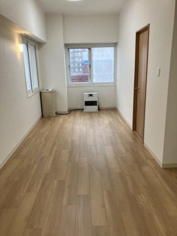 Renovated 1LDK Apartment Near Nakajima Park, Sapporo - Thumbnail 4