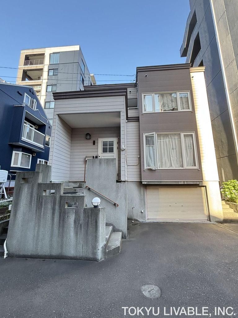 203 sqm Land for Sale in Chuo-ku, Sapporo near Nishi 18-chome Station - Thumbnail 2