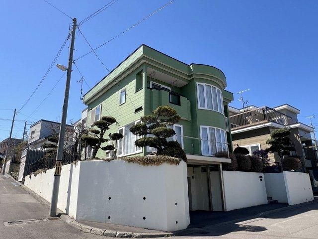 5LDK Detached House on Corner Lot in Teine-ku, Sapporo - Thumbnail 2
