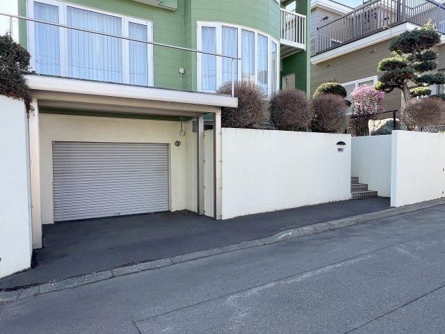 5LDK Detached House on Corner Lot in Teine-ku, Sapporo - Thumbnail 3