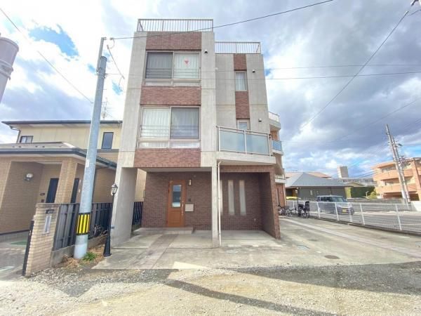 Renovated 4LDK House for Sale in Sendai, Miyagi - Image 1