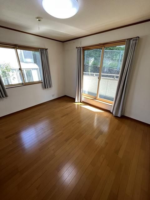 3LDK House for Sale in Toki City, Gifu with Large Garden - Thumbnail 4