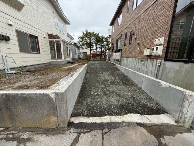 Renovated 6LDK House on Elevated Land in Kushiro, Hokkaido - Thumbnail 4