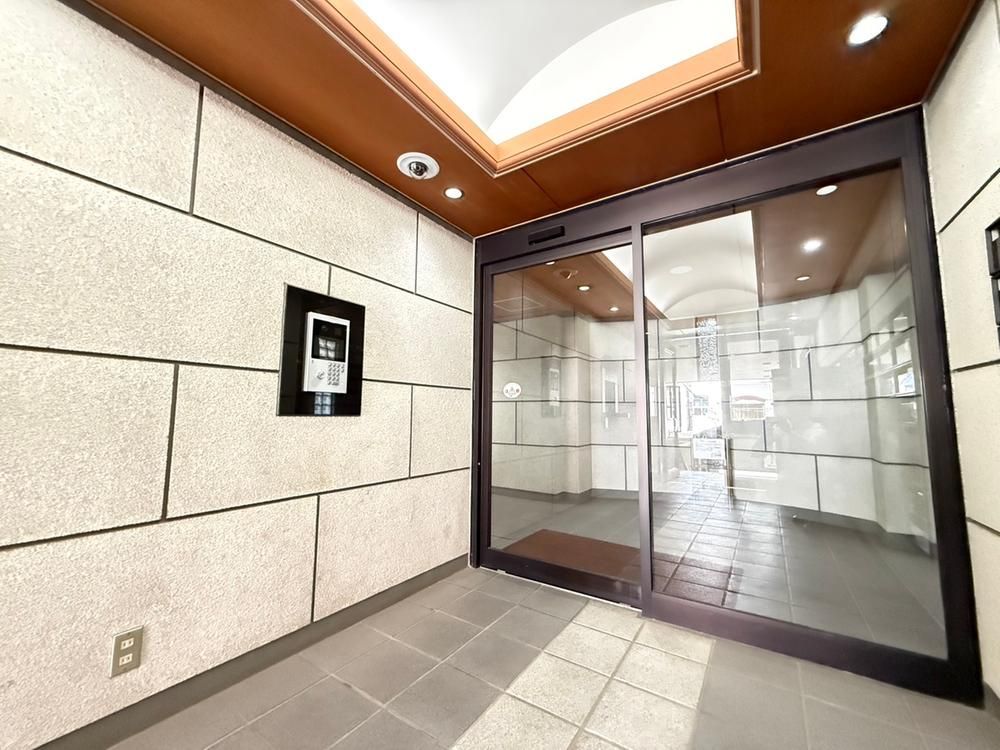 3LDK Apartment for Sale in Nakahara Ward, Kawasaki City - Thumbnail 2