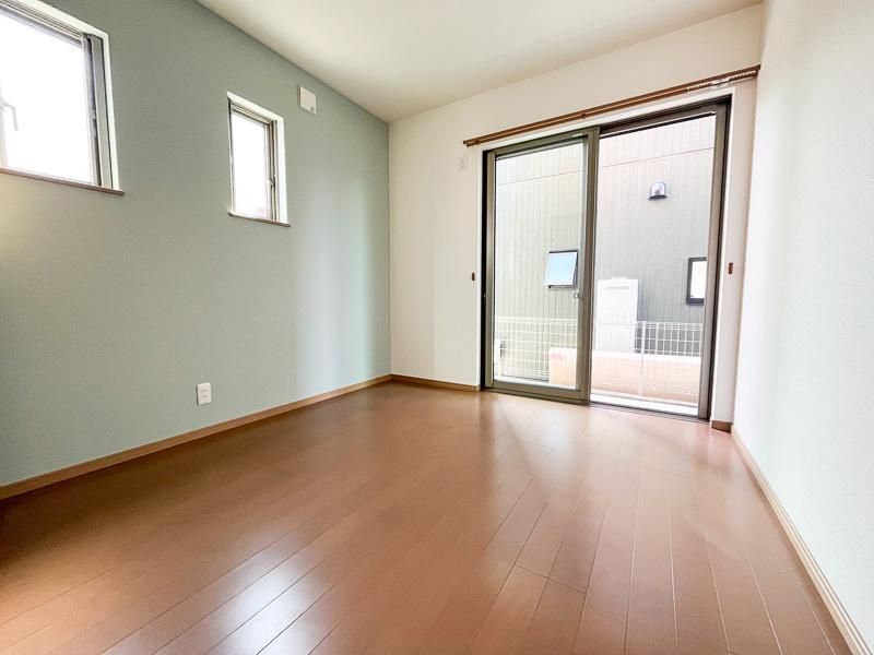 3LDK House for Sale in Totsuka-ku, Yokohama Near Park - Thumbnail 4