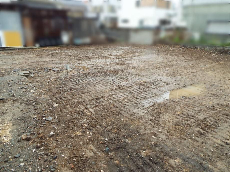 Land for Sale in Kochi City - 235.77 sqm Commercial Plot - Thumbnail 2