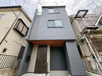 New 3-Story House in Shinjuku, Tokyo - 2LDK+S — Front_door, Shinjuku, Tokyo