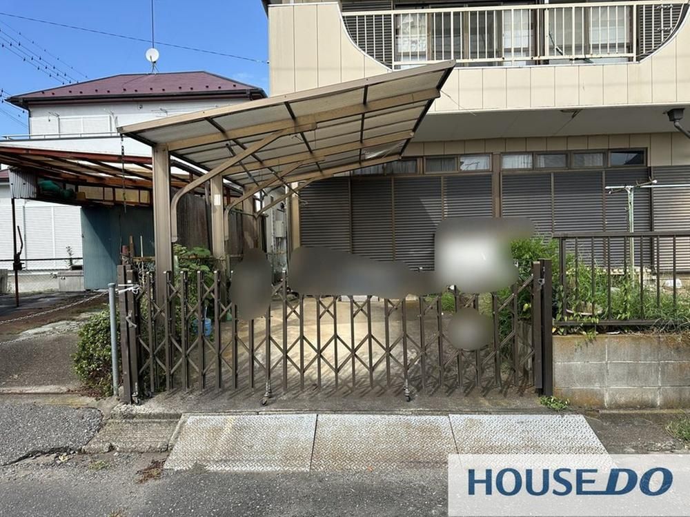 5DK House in Toride with 6-Car Parking, 297 sqm Land - Thumbnail 2